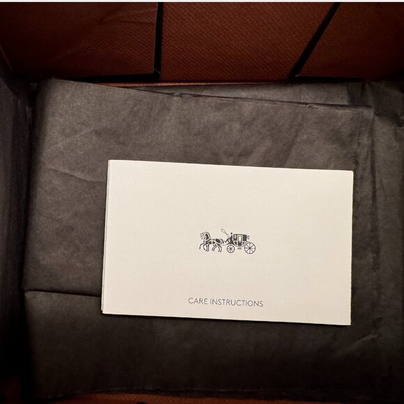 Coach black leather card case brand new never used size 4 x 2 1/2 - Picture 7 of 9